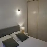 F2 Proche Centre Thermal Apartamento *