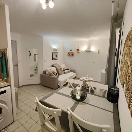 Apartamento F2 Proche Centre Thermal *