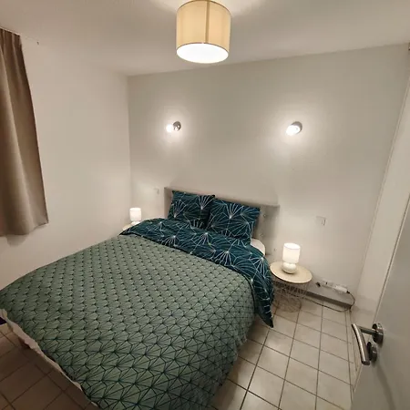 Apartamento F2 Proche Centre Thermal *